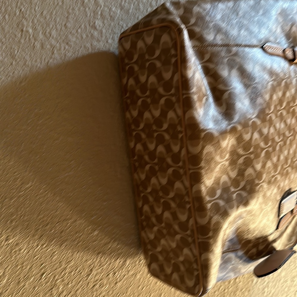 NWOT Coach purse - Picture 2 of 4